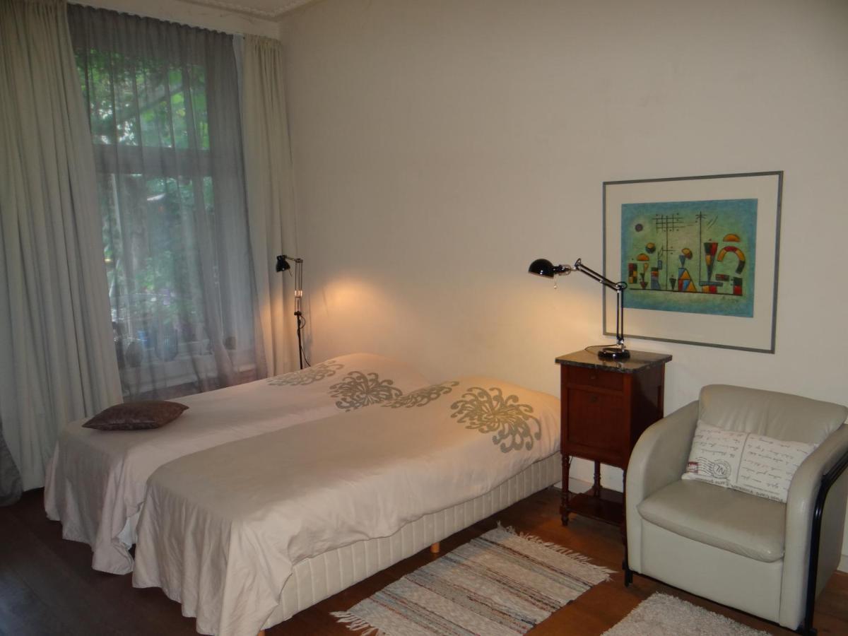 Cessinas Bed & Breakfast Groningen Ngoại thất bức ảnh